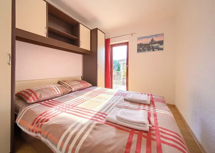 アパート Ivan Porat